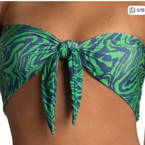 Topshop Vibrant Green and Navy Zebra Wrap Crop Top